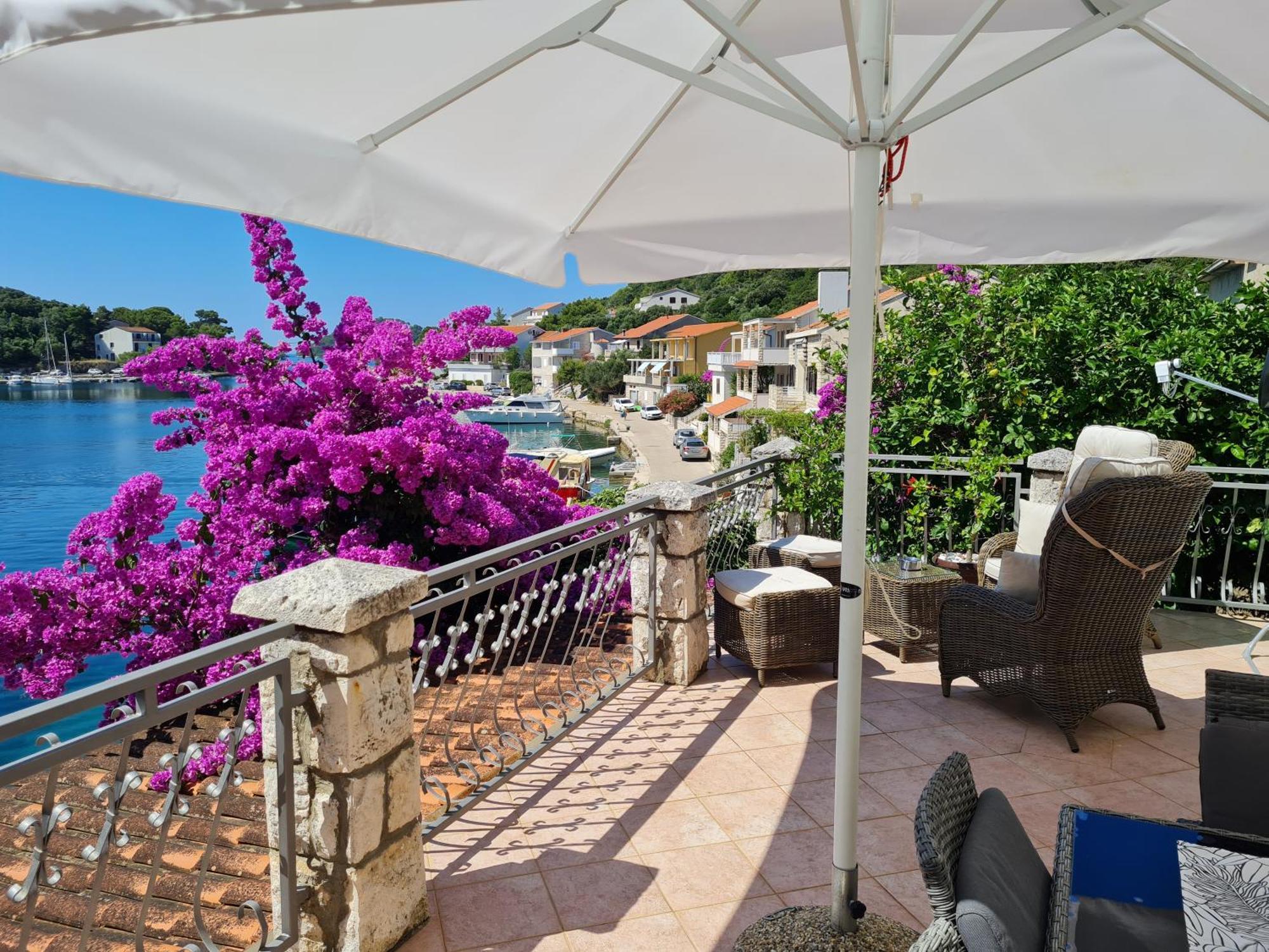 Villa Agata Lastovo Exterior photo