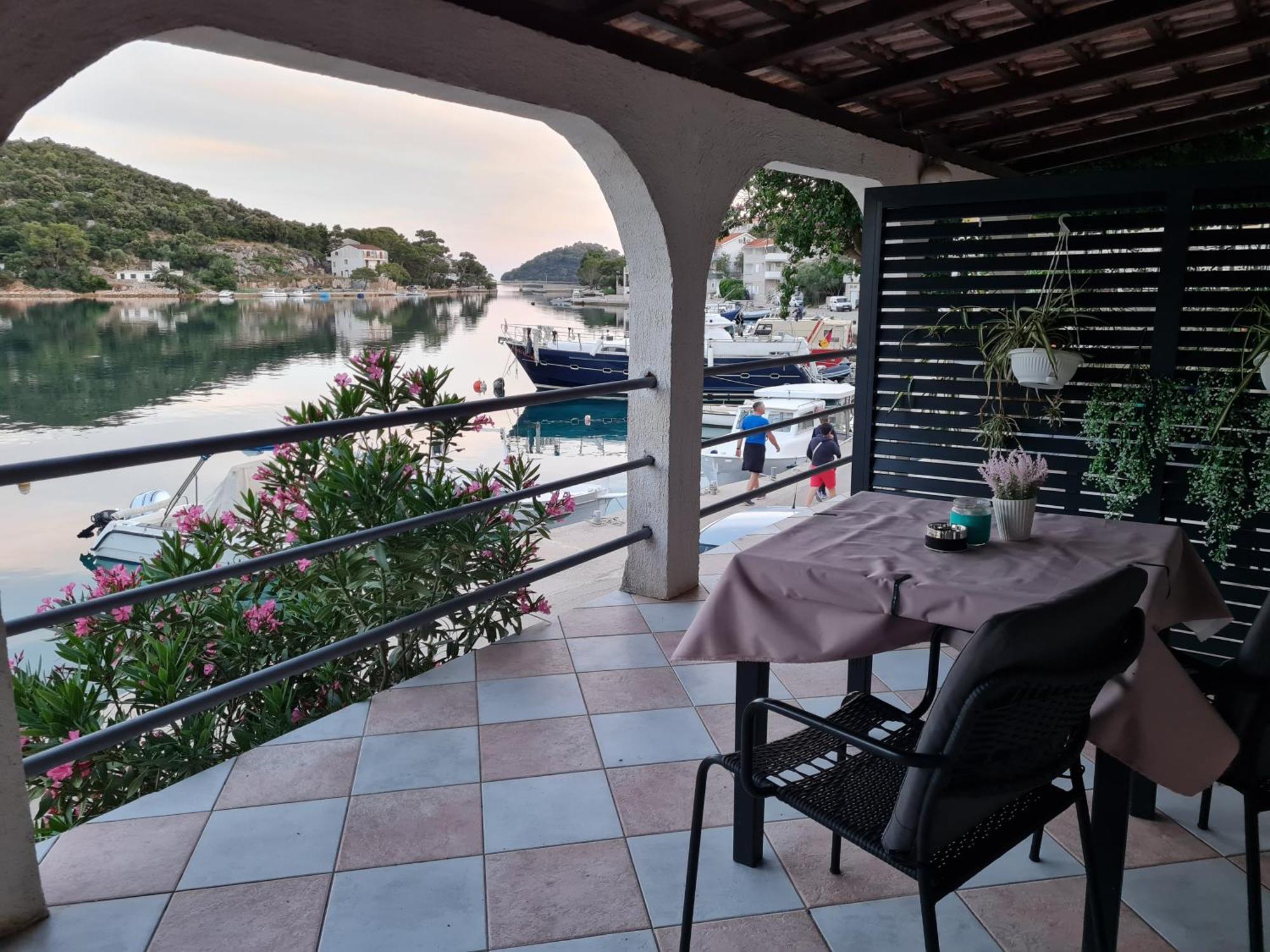 Villa Agata Lastovo Exterior photo